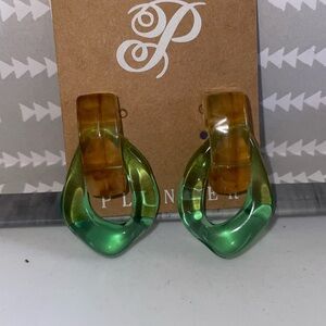 Chic Green and Brown Earrings